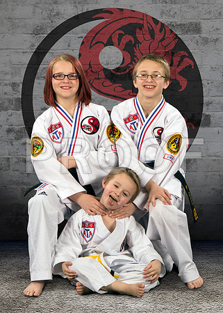 grimmFamily1_5x7