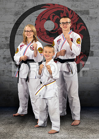 grimmFamily3_5x7
