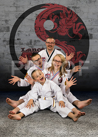 grimmFamily1_5x7