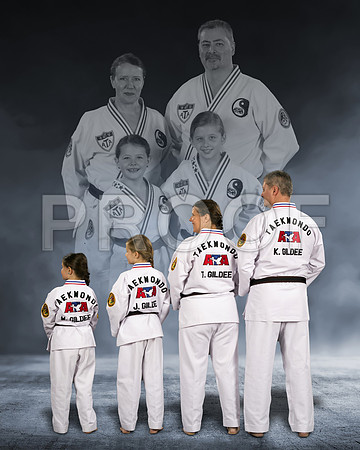 gildeeFamily1b_16x20