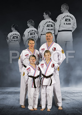 gildeeFamily1d_5x7