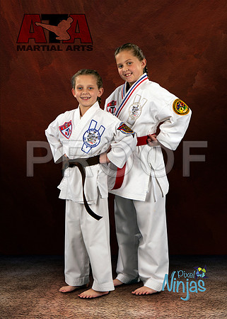 zaliponiFamily1_Free Web Image