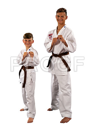 kinderFamily1_WhiteBG