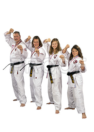 gildeeFamily1_WhiteBG
