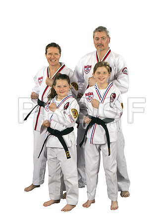 gildeeFamily1_WhiteBG