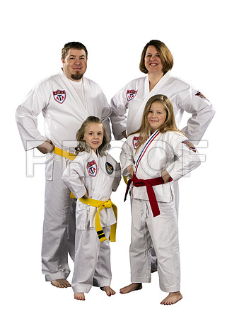 huppFamily_WhiteBG