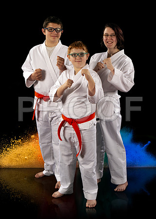 lirtzmanFamily1_NOADS_wallets
